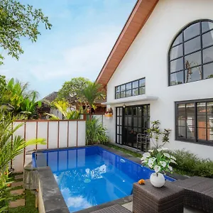 ubud-mesari-private-pool-villa.ubudhotelsnow.com/